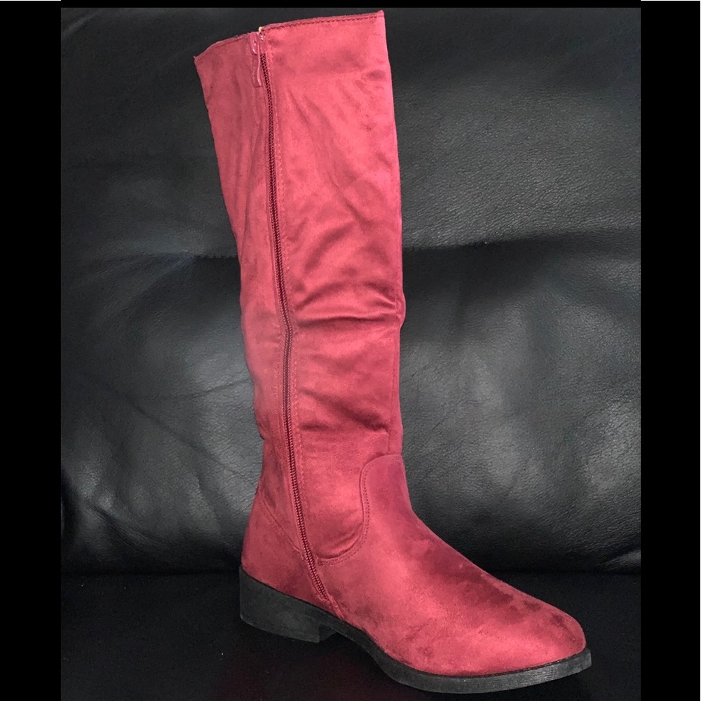Boots - Picture 2 of 2